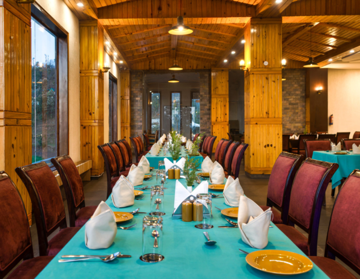 Luxury dinning hall in Mukteshwar